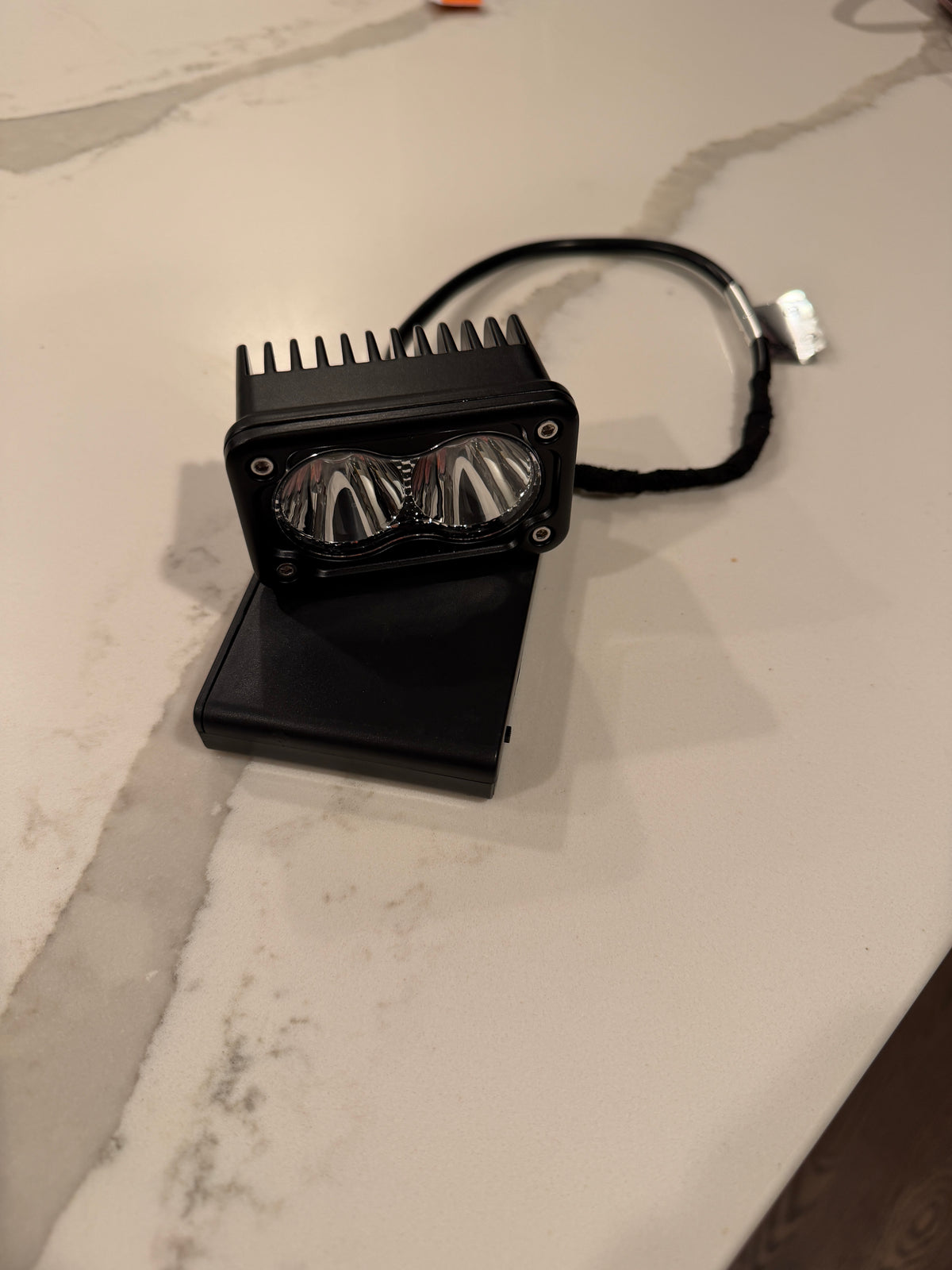 Battery powered Baja light
